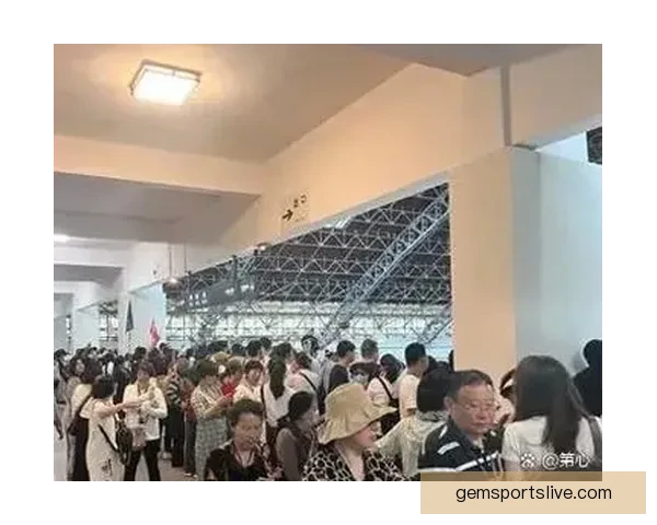 当广州三号线被改成挤挤乐城市通勤的极限体验真实现场记录图鉴